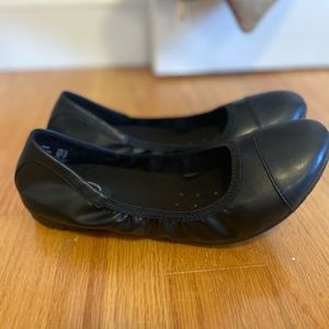 Black never worn safe step flats